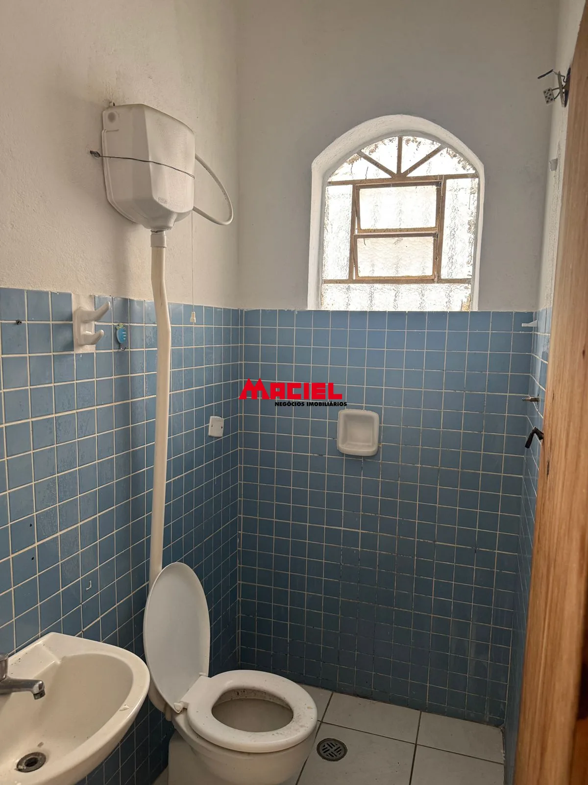 Alugar Casa / Padr&atilde;o em S&atilde;o Jos&eacute; dos Campos R$ 1.600,00 - Foto 10