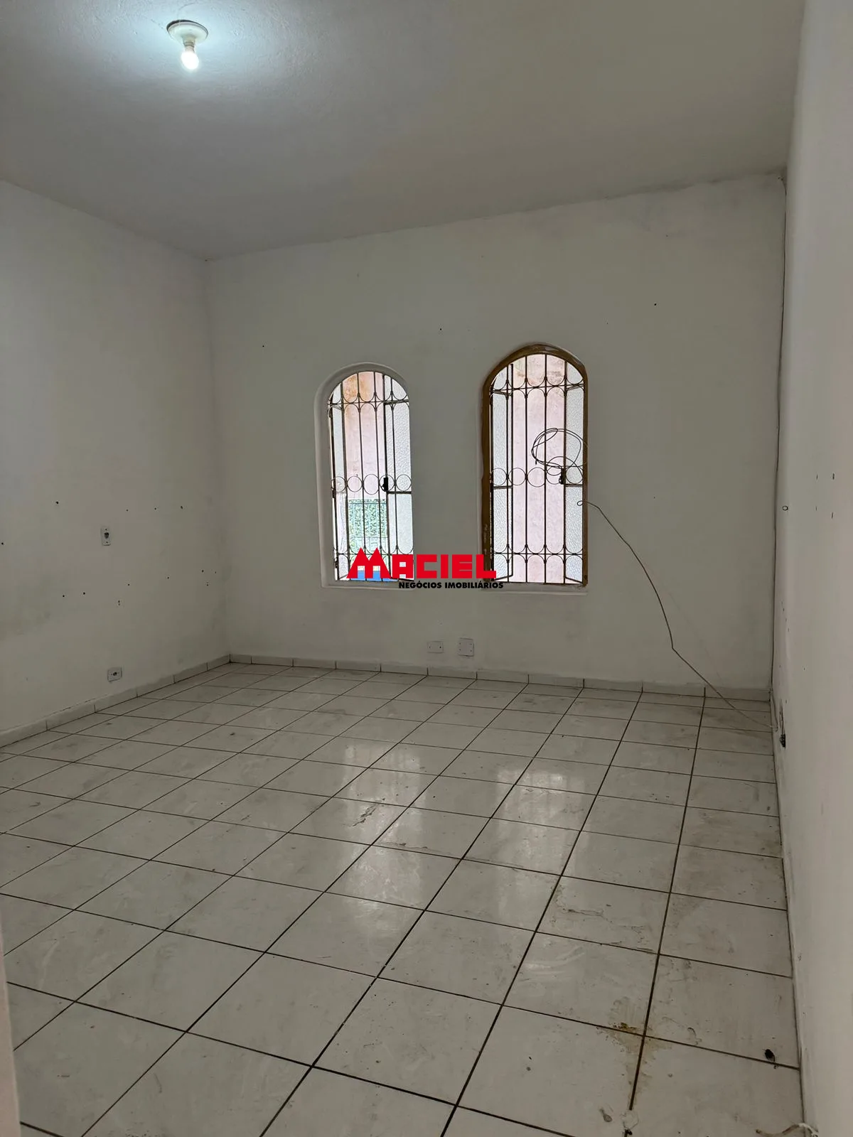 Alugar Casa / Padr&atilde;o em S&atilde;o Jos&eacute; dos Campos R$ 1.600,00 - Foto 9