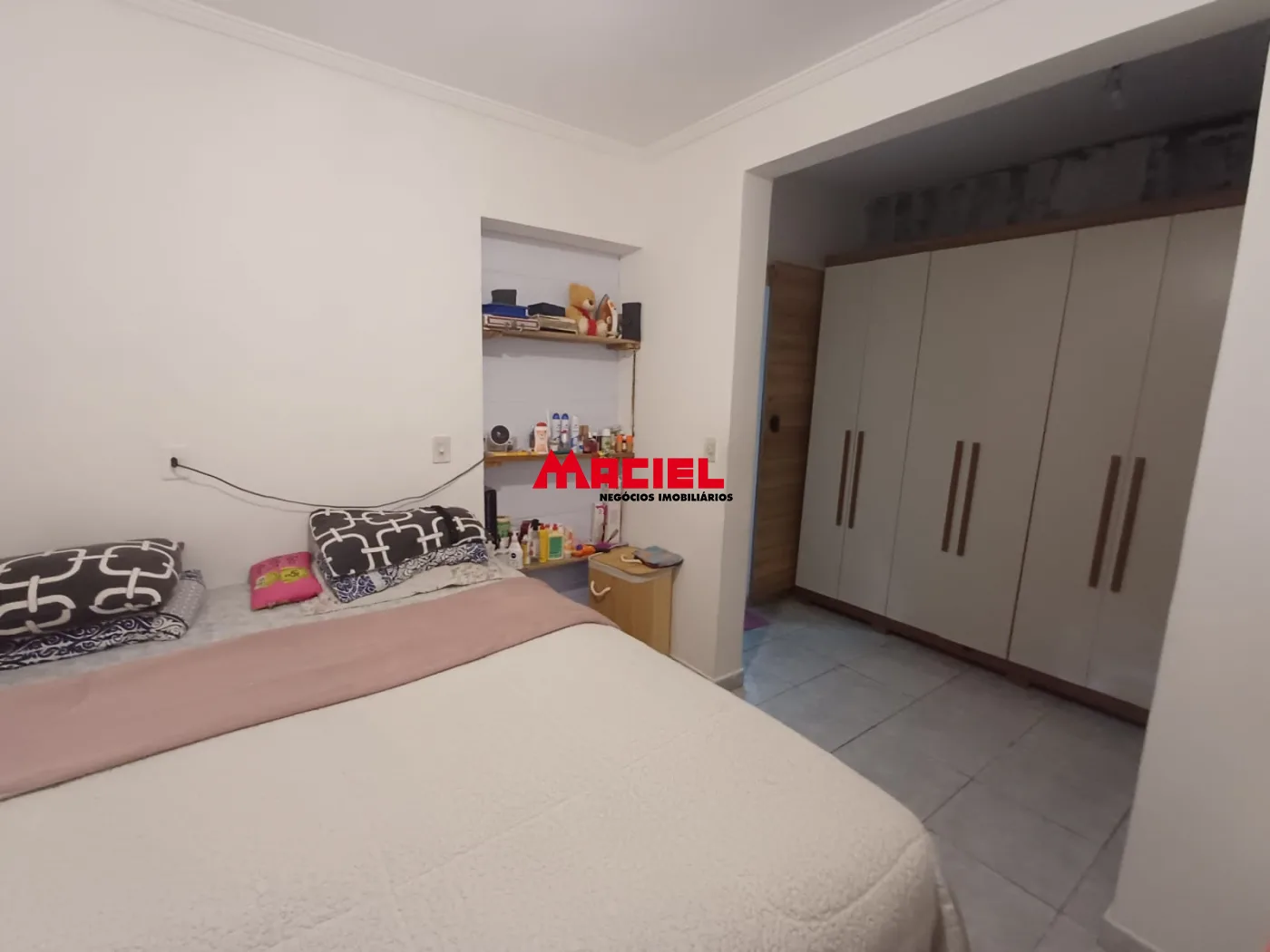 Comprar Casa / Padr&atilde;o em S&atilde;o Jos&eacute; dos Campos R$ 380.000,00 - Foto 2
