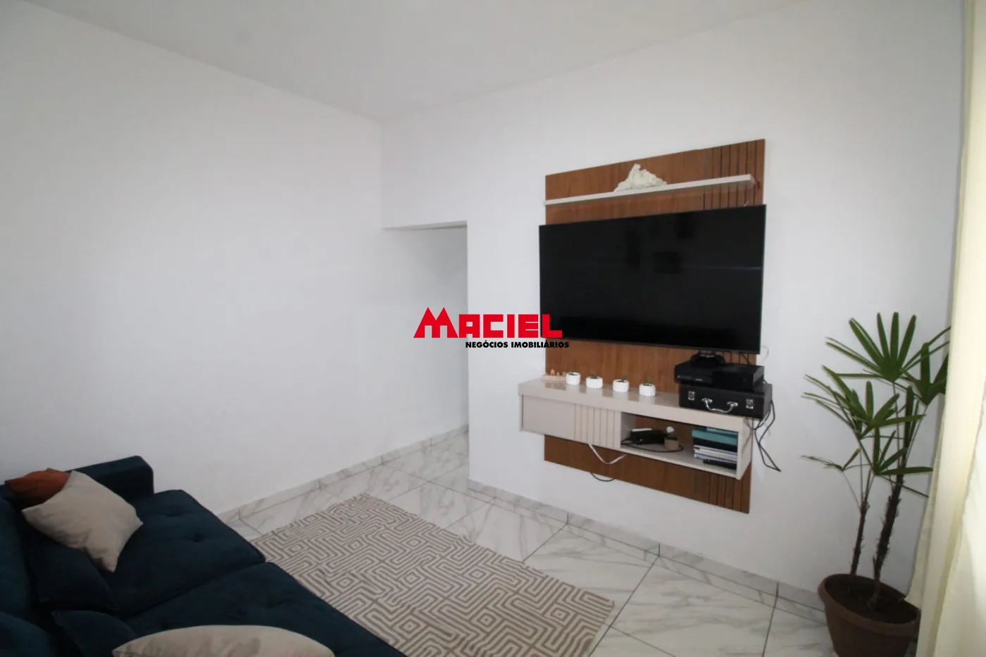 Alugar Casa / Padr&atilde;o em S&atilde;o Jos&eacute; dos Campos R$ 3.900,00 - Foto 4