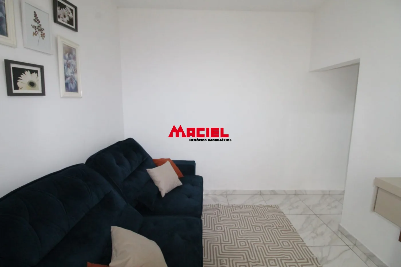 Alugar Casa / Padr&atilde;o em S&atilde;o Jos&eacute; dos Campos R$ 3.900,00 - Foto 5