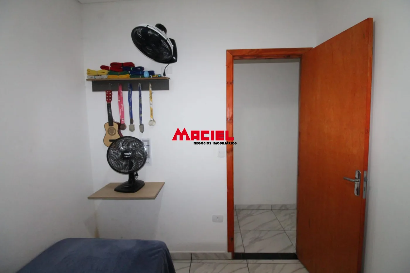 Alugar Casa / Padr&atilde;o em S&atilde;o Jos&eacute; dos Campos R$ 3.900,00 - Foto 14