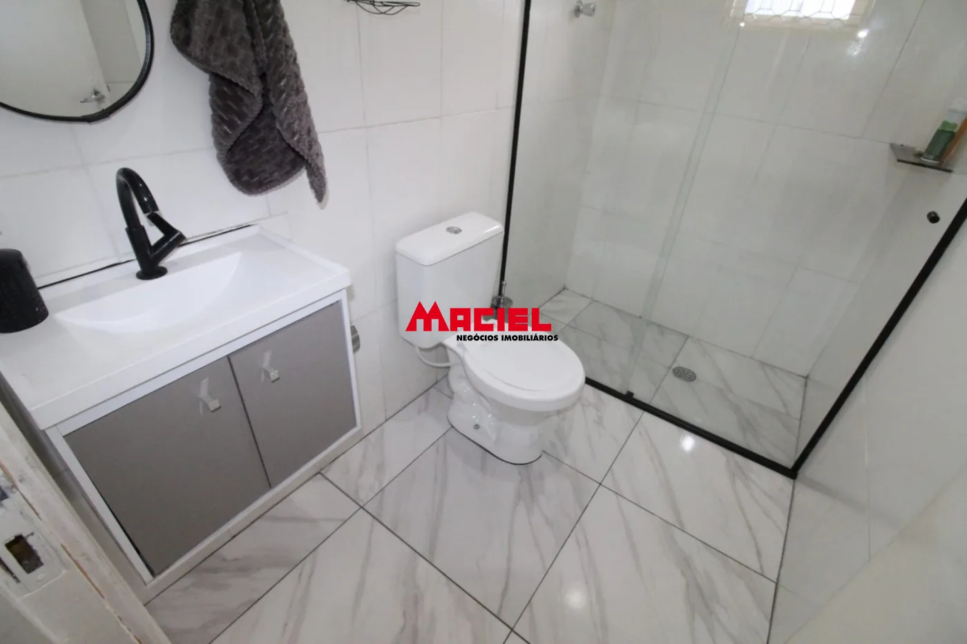 Alugar Casa / Padr&atilde;o em S&atilde;o Jos&eacute; dos Campos R$ 3.900,00 - Foto 24