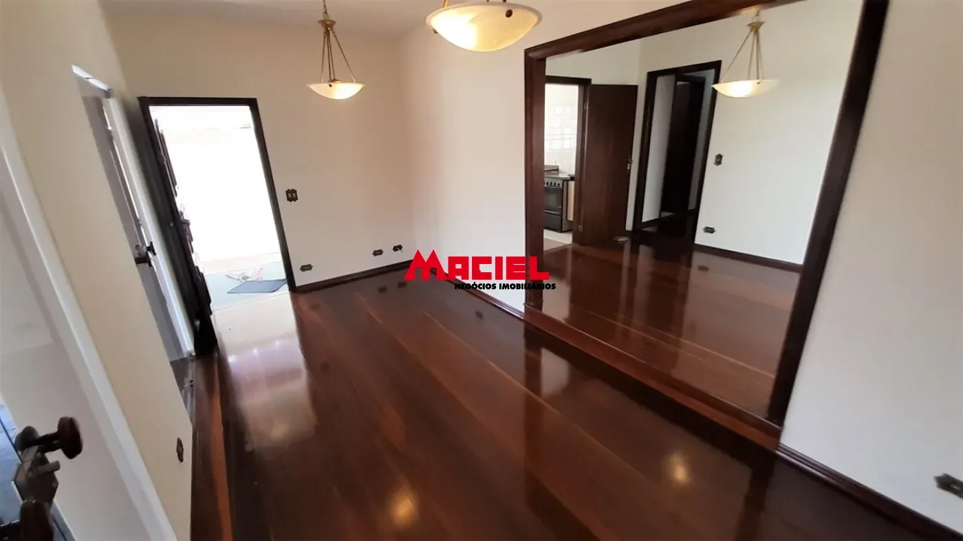 Comprar Casa / Padr&atilde;o em S&atilde;o Jos&eacute; dos Campos R$ 850.000,00 - Foto 6