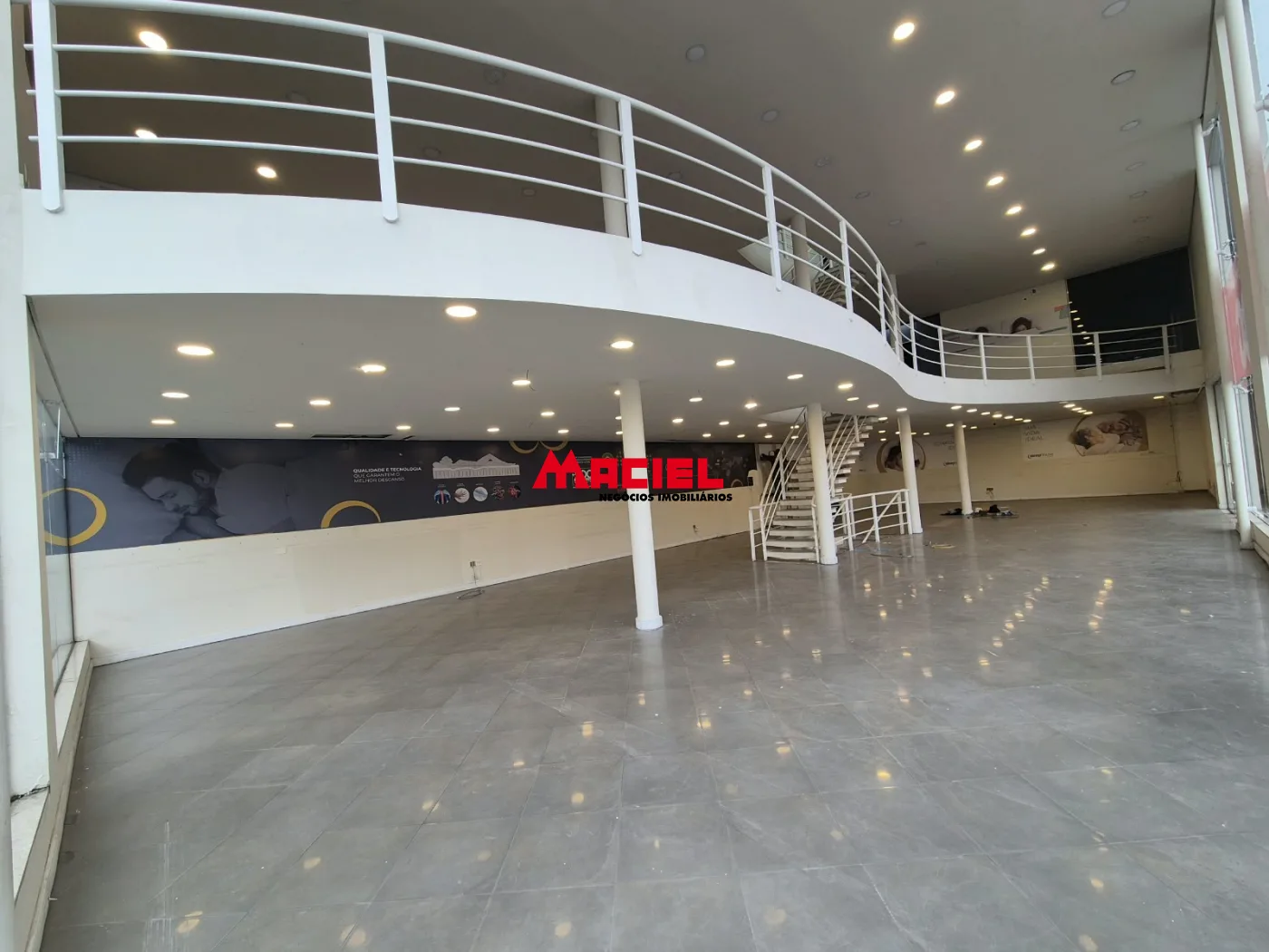 Alugar Comercial / Pr&eacute;dio em S&atilde;o Jos&eacute; dos Campos R$ 59.000,00 - Foto 1