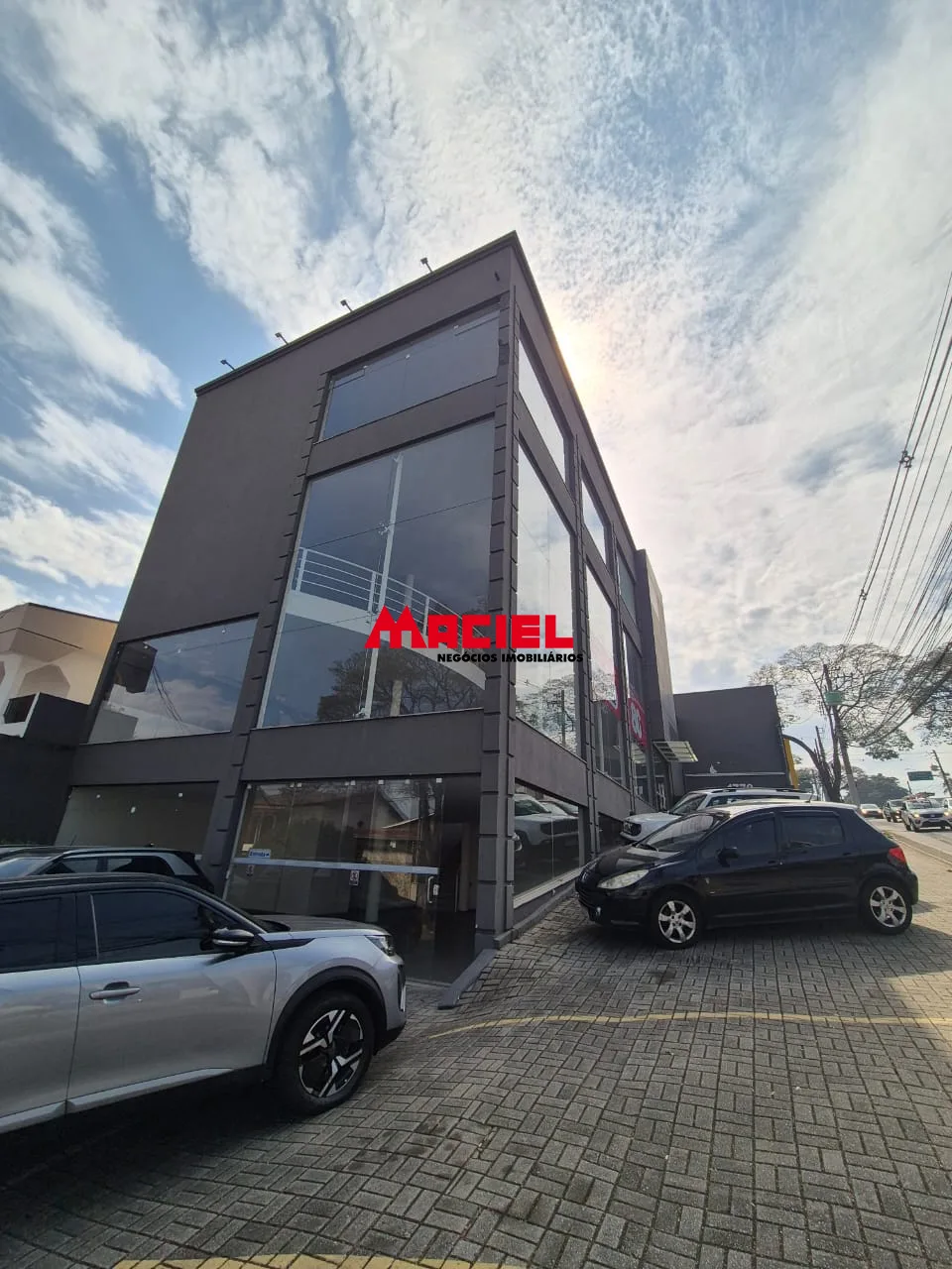 Alugar Comercial / Pr&eacute;dio em S&atilde;o Jos&eacute; dos Campos R$ 59.000,00 - Foto 2