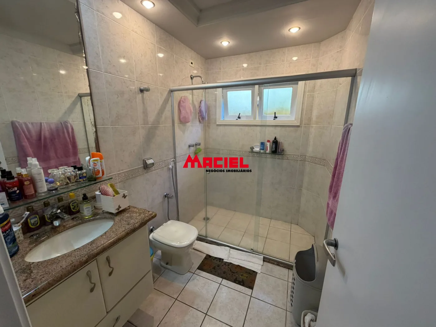 Comprar Casa / Condom&iacute;nio em S&atilde;o Jos&eacute; dos Campos R$ 1.650.000,00 - Foto 8