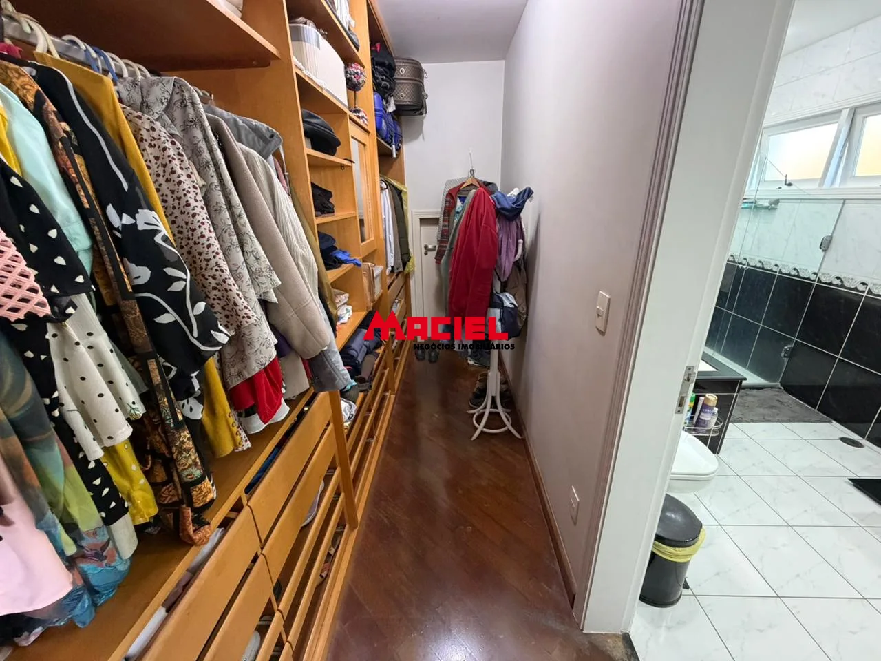 Comprar Casa / Condom&iacute;nio em S&atilde;o Jos&eacute; dos Campos R$ 1.650.000,00 - Foto 13