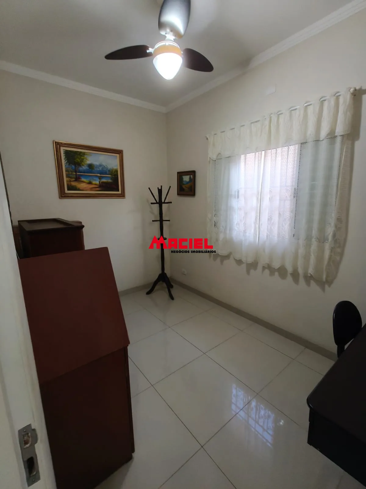 Comprar Casa / Padr&atilde;o em S&atilde;o Jos&eacute; dos Campos R$ 580.000,00 - Foto 4