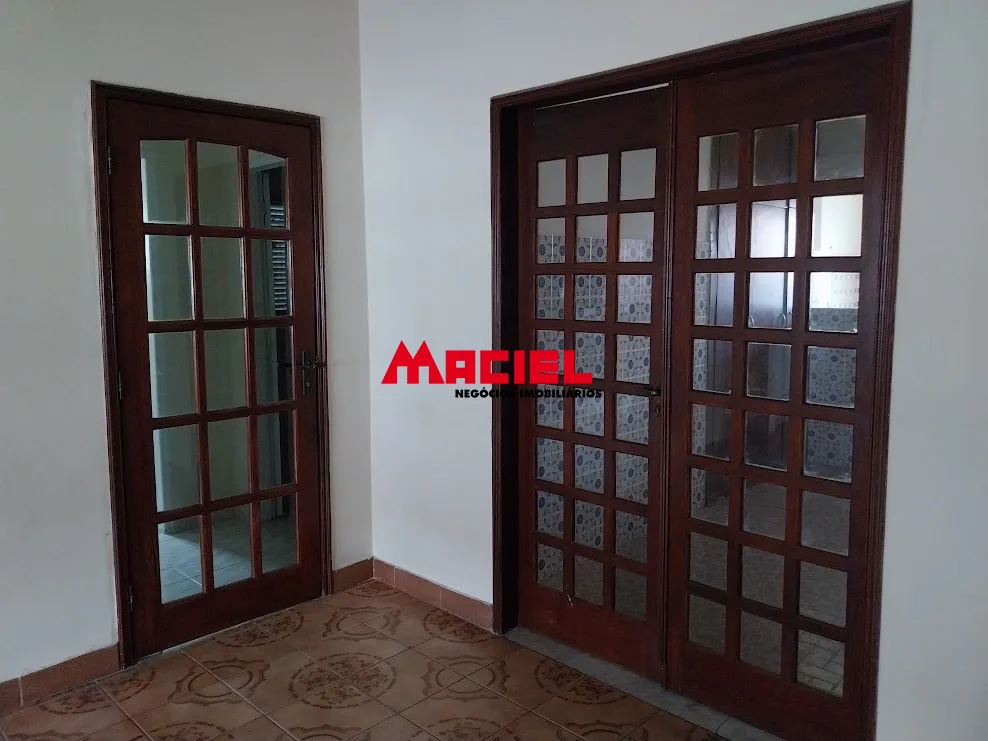 Alugar Casa / Padr&atilde;o em S&atilde;o Jos&eacute; dos Campos R$ 3.400,00 - Foto 6