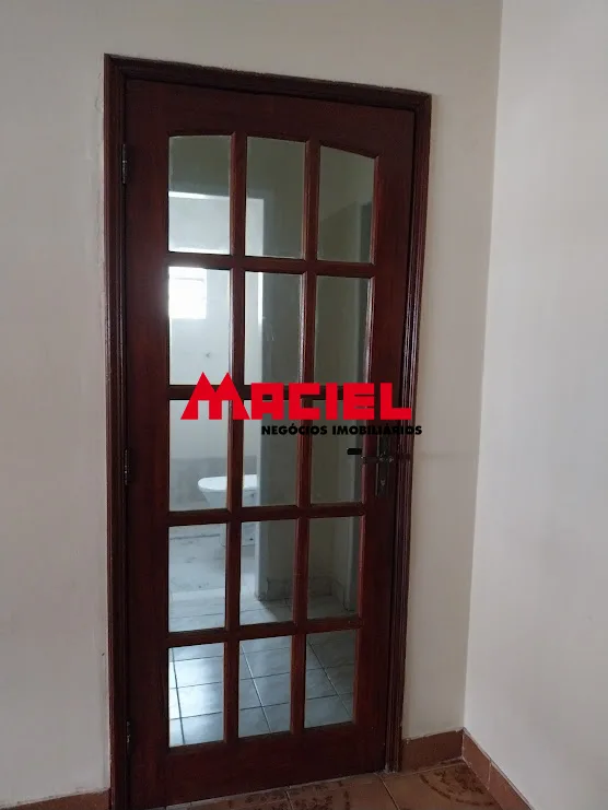 Alugar Casa / Padr&atilde;o em S&atilde;o Jos&eacute; dos Campos R$ 3.400,00 - Foto 7