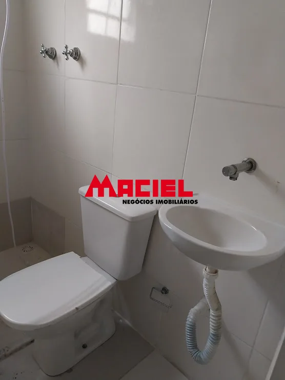 Alugar Casa / Padr&atilde;o em S&atilde;o Jos&eacute; dos Campos R$ 3.400,00 - Foto 12