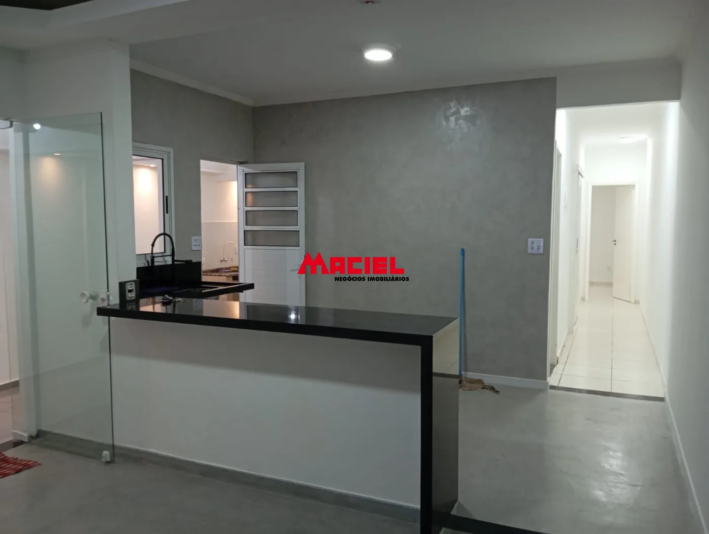 Alugar Casa / Padr&atilde;o em S&atilde;o Jos&eacute; dos Campos R$ 3.000,00 - Foto 1