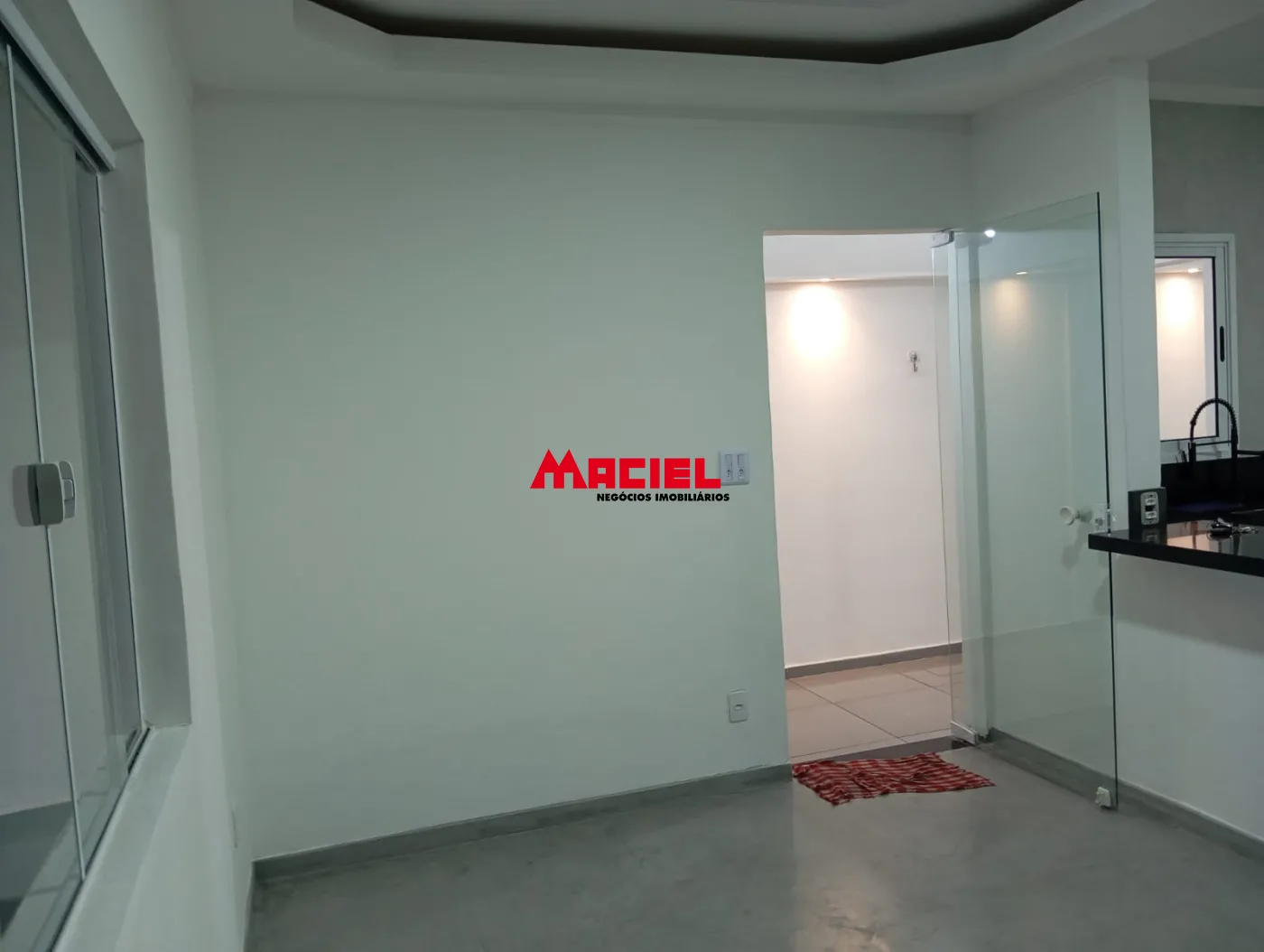 Alugar Casa / Padr&atilde;o em S&atilde;o Jos&eacute; dos Campos R$ 3.000,00 - Foto 2