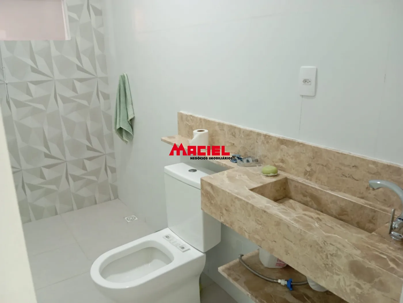 Alugar Casa / Padr&atilde;o em S&atilde;o Jos&eacute; dos Campos R$ 3.000,00 - Foto 16