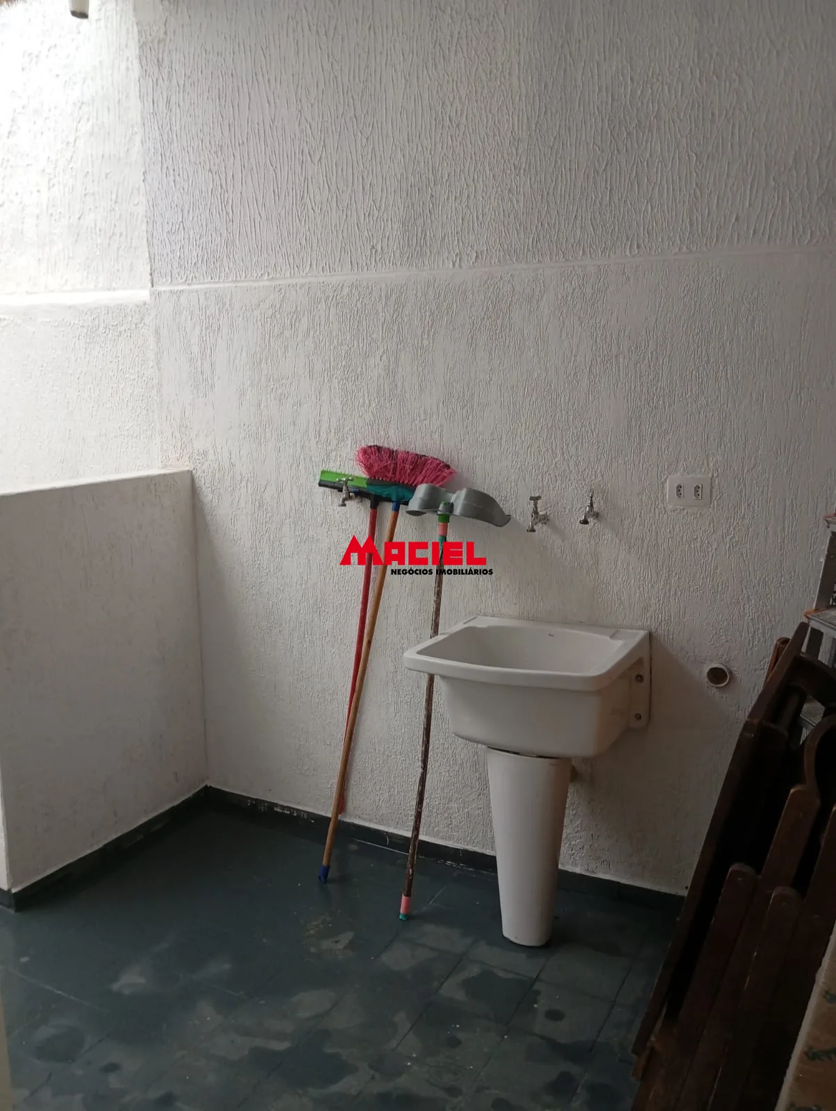 Alugar Casa / Padr&atilde;o em S&atilde;o Jos&eacute; dos Campos R$ 3.000,00 - Foto 24