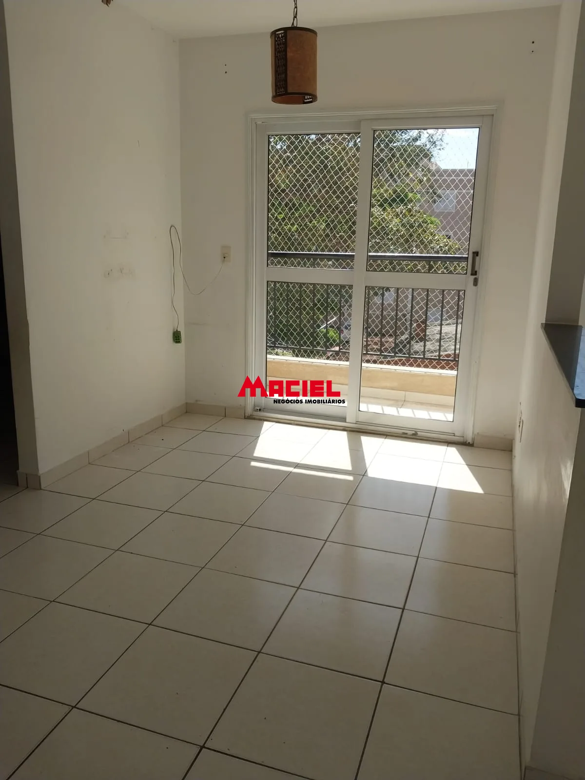 Alugar Apartamento / Padr&atilde;o em S&atilde;o Jos&eacute; dos Campos R$ 1.300,00 - Foto 1