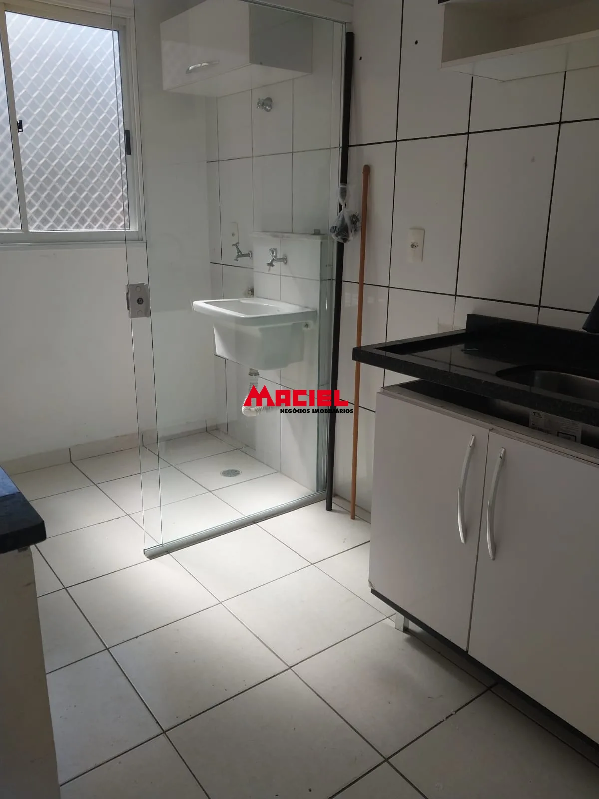 Alugar Apartamento / Padr&atilde;o em S&atilde;o Jos&eacute; dos Campos R$ 1.300,00 - Foto 10