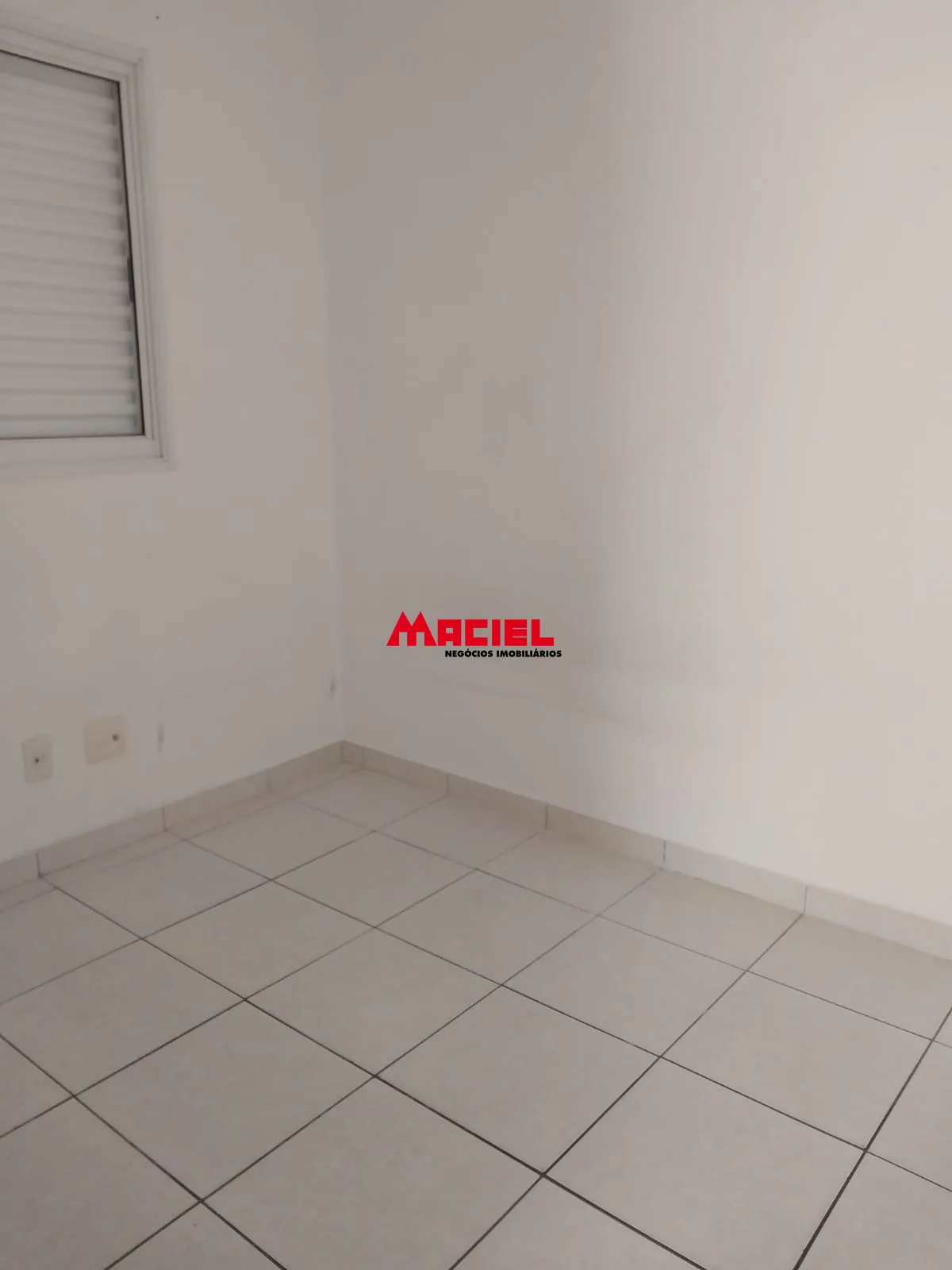 Alugar Apartamento / Padr&atilde;o em S&atilde;o Jos&eacute; dos Campos R$ 1.300,00 - Foto 8