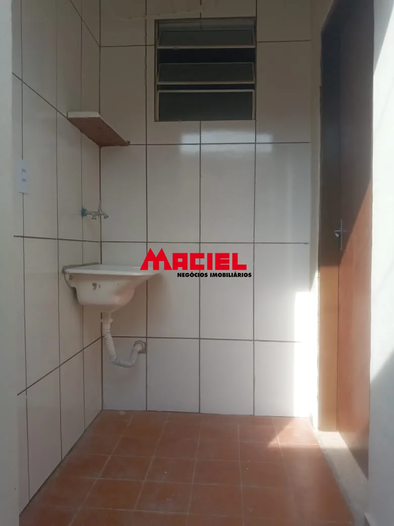Alugar Casa / Ed&iacute;cula em S&atilde;o Jos&eacute; dos Campos R$ 1.400,00 - Foto 2
