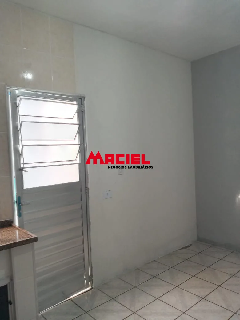 Alugar Casa / Ed&iacute;cula em S&atilde;o Jos&eacute; dos Campos R$ 1.400,00 - Foto 9