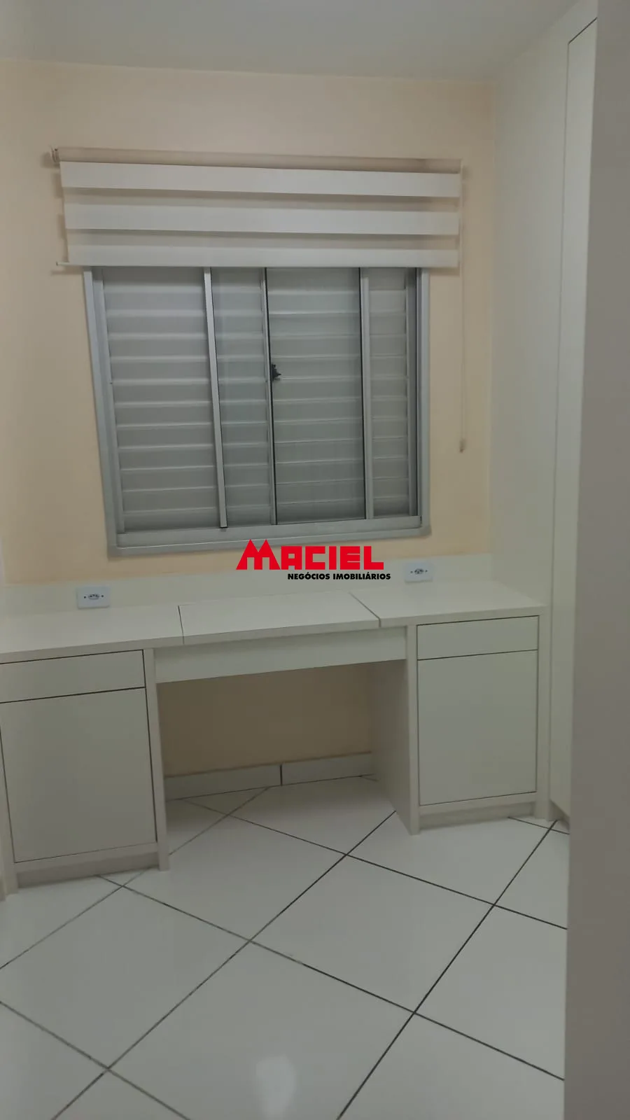Alugar Apartamento / Padr&atilde;o em S&atilde;o Jos&eacute; dos Campos R$ 3.300,00 - Foto 3