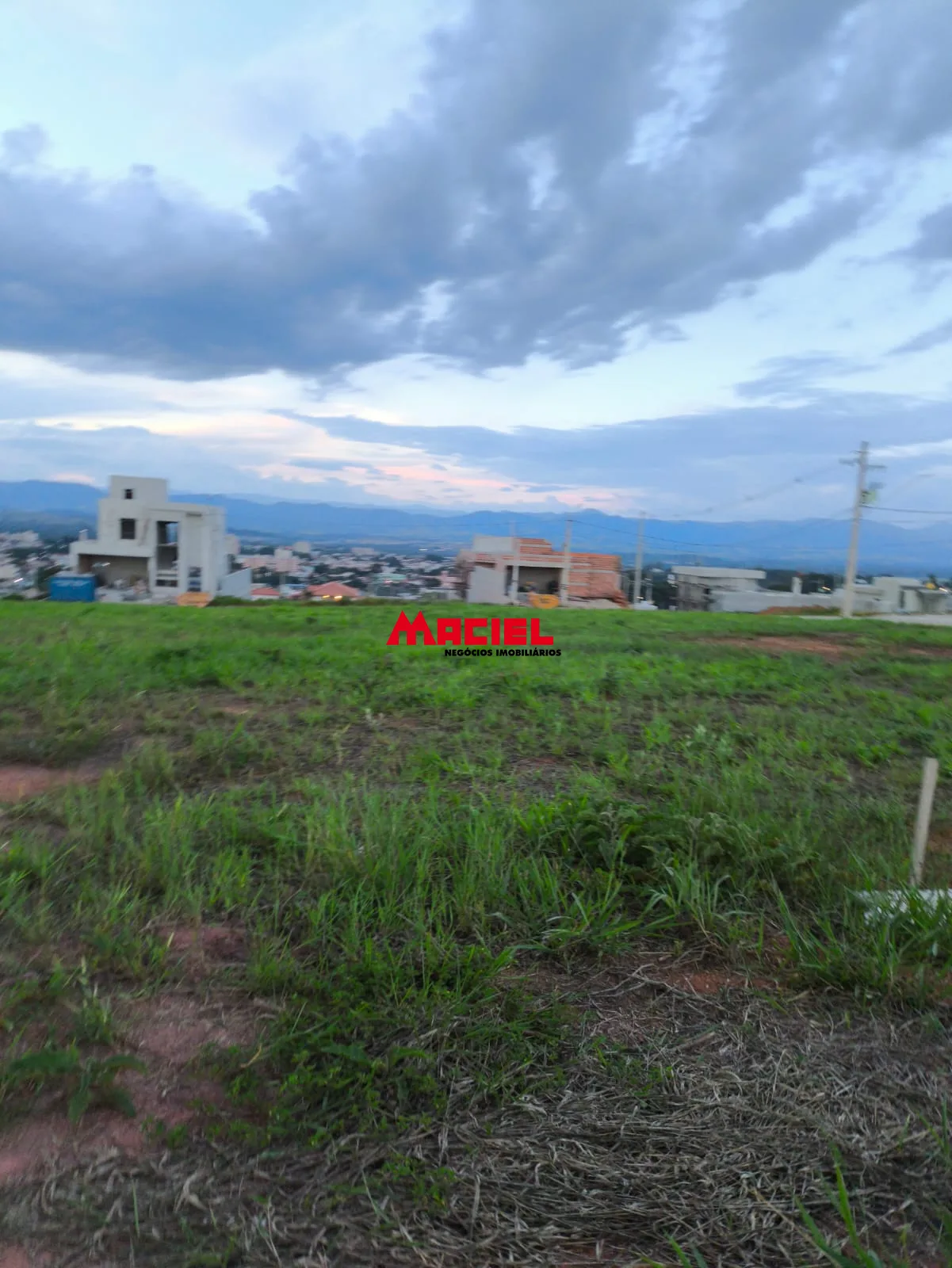 Comprar Terreno / Condom&iacute;nio em Ca&ccedil;apava R$ 360.000,00 - Foto 3