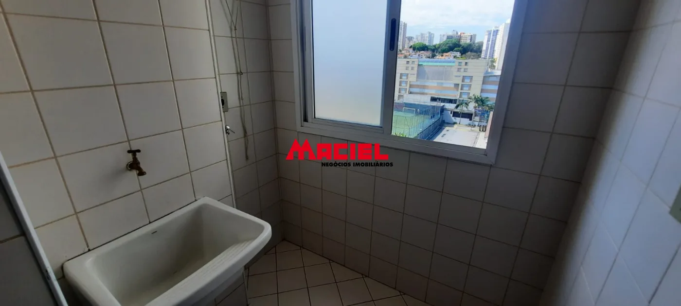 Alugar Apartamento / Padr&atilde;o em S&atilde;o Jos&eacute; dos Campos R$ 2.800,00 - Foto 8