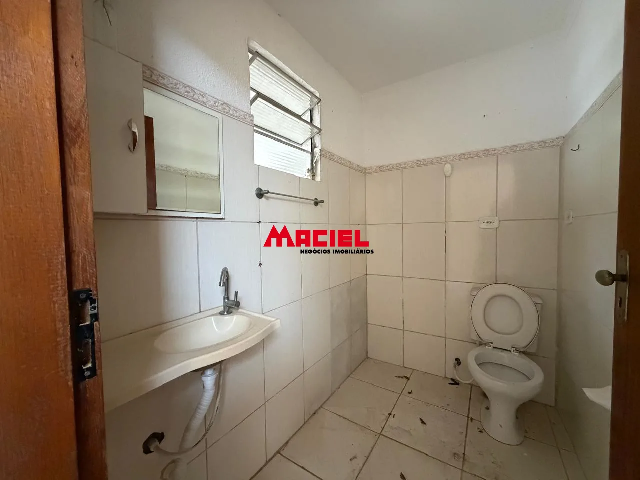 Comprar Casa / Padr&atilde;o em S&atilde;o Jos&eacute; dos Campos R$ 385.000,00 - Foto 4