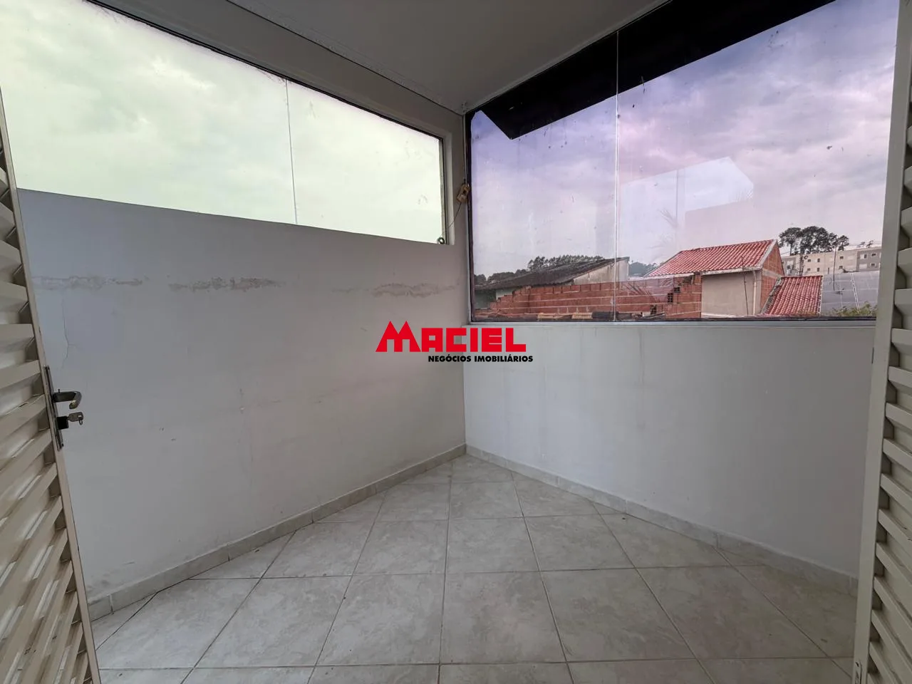 Comprar Casa / Padr&atilde;o em S&atilde;o Jos&eacute; dos Campos R$ 385.000,00 - Foto 24