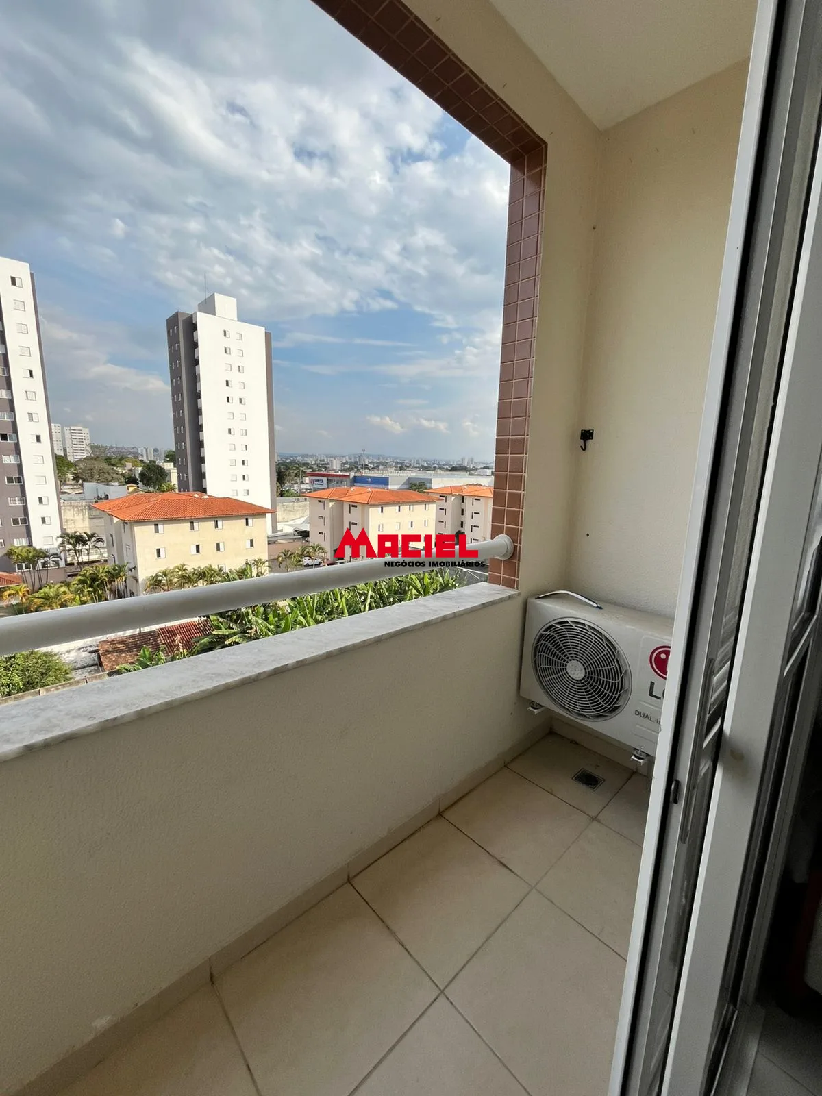 Comprar Apartamento / Padr&atilde;o em Taubat&eacute; R$ 320.000,00 - Foto 9