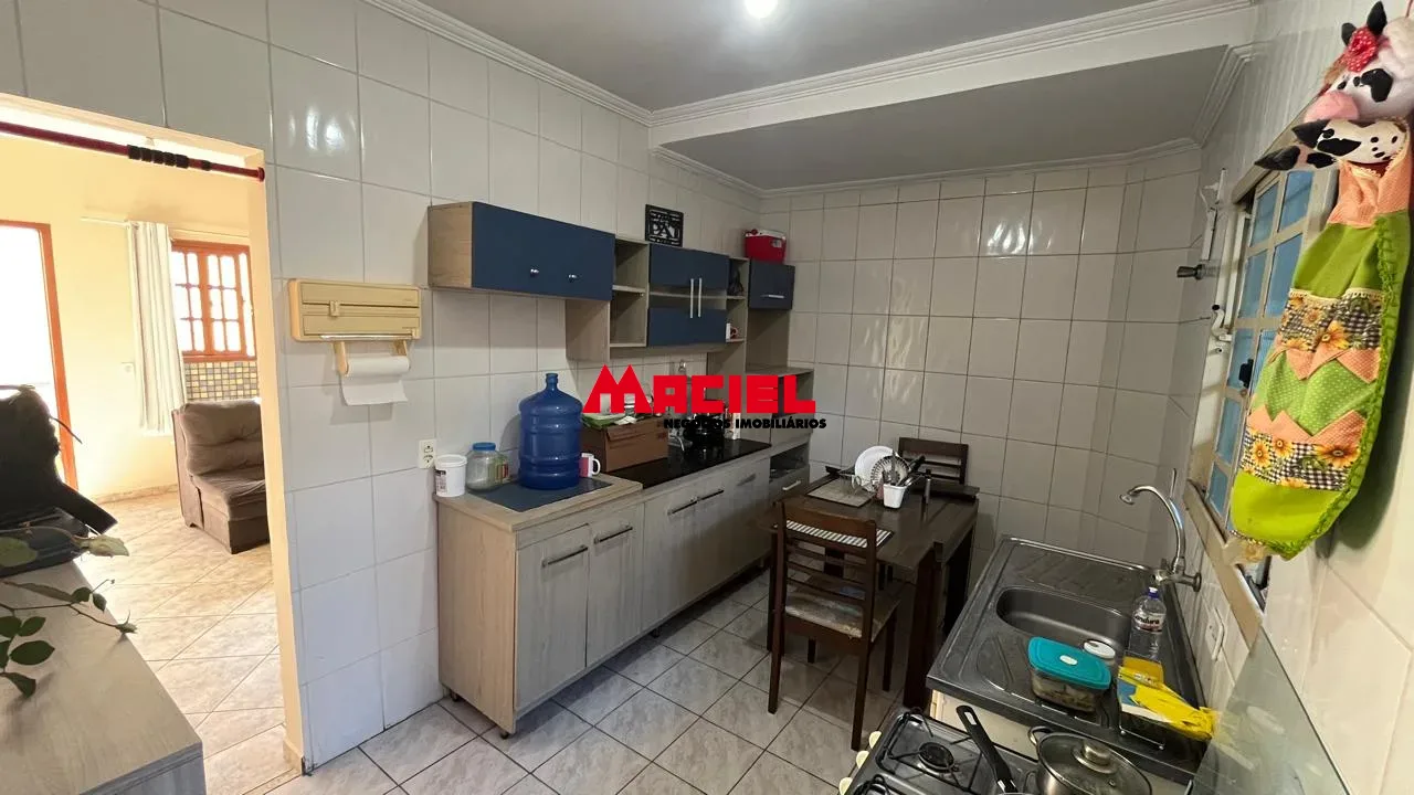 Alugar Casa / Sobrado em S&atilde;o Jos&eacute; dos Campos R$ 2.000,00 - Foto 14