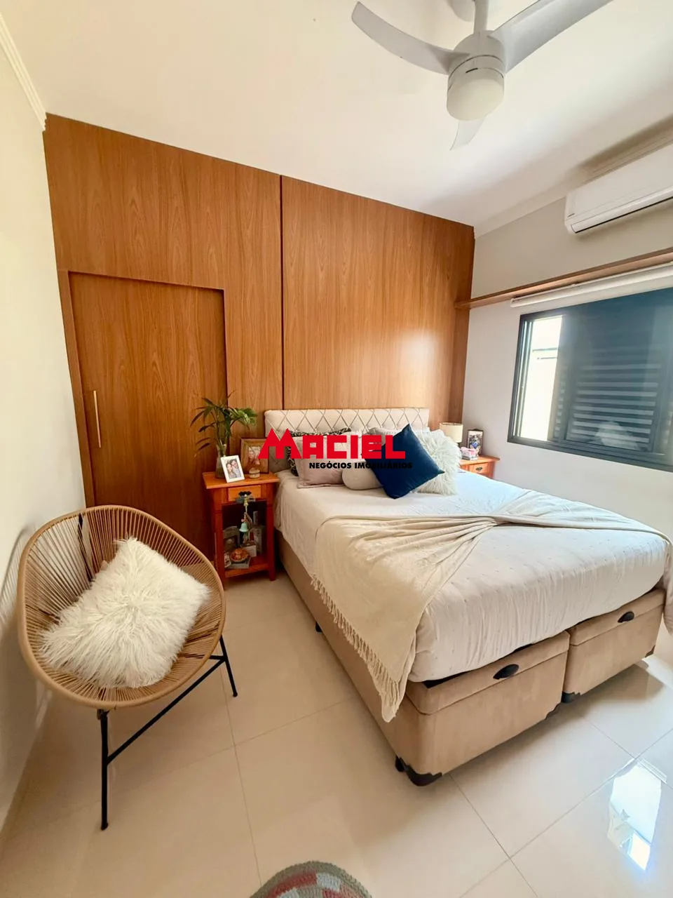 Alugar Casa / Condom&iacute;nio em Ca&ccedil;apava R$ 6.300,00 - Foto 1