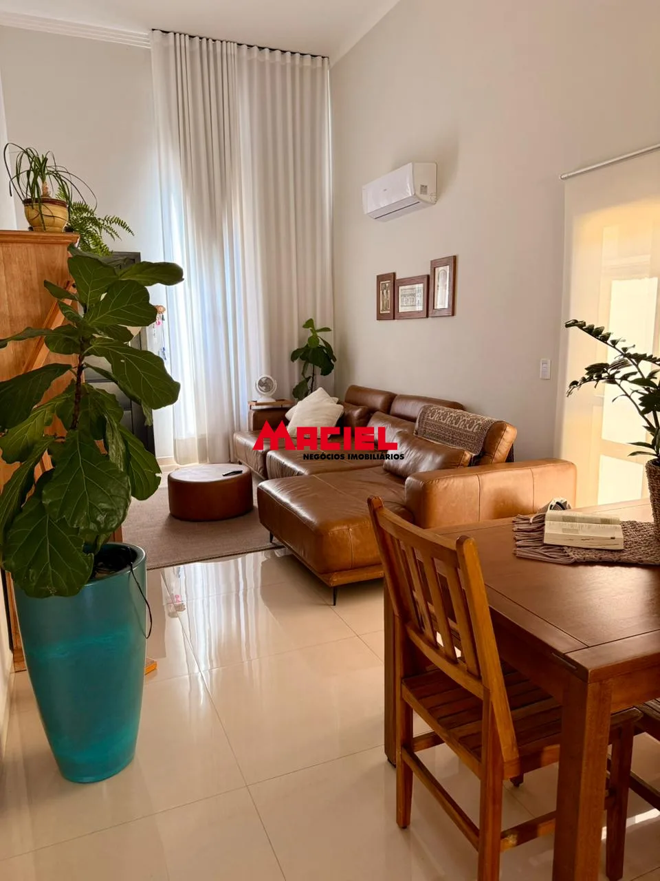 Alugar Casa / Condom&iacute;nio em Ca&ccedil;apava R$ 6.300,00 - Foto 15