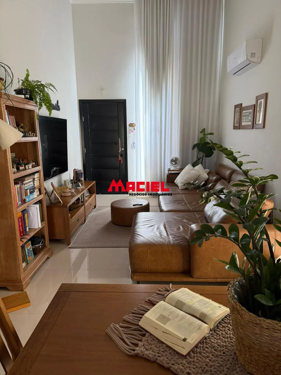 Alugar Casa / Condom&iacute;nio em Ca&ccedil;apava R$ 6.300,00 - Foto 17