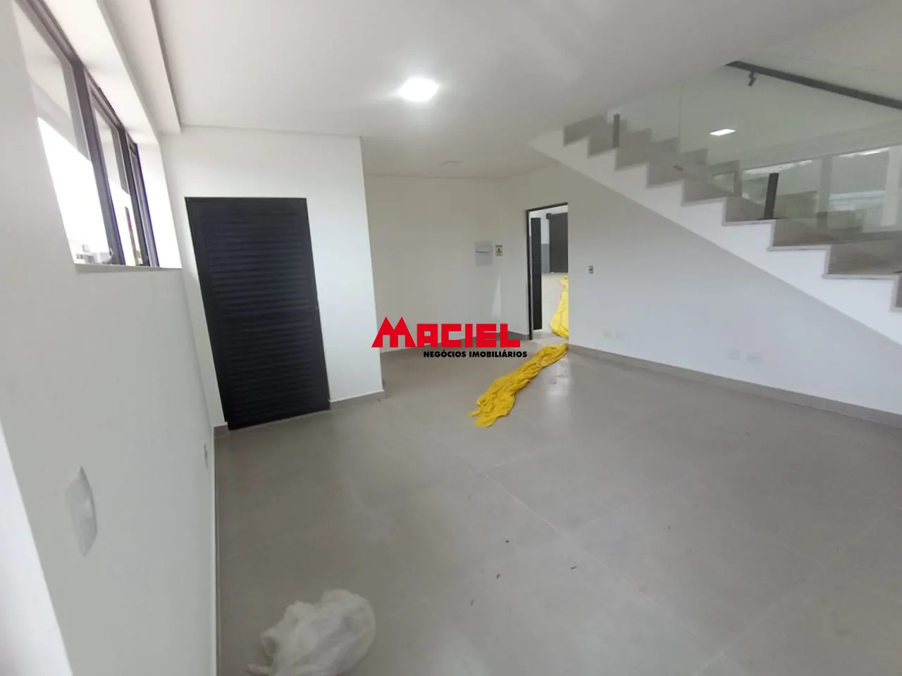 Alugar Comercial / Galp&atilde;o em Jacare&iacute; R$ 15.000,00 - Foto 10
