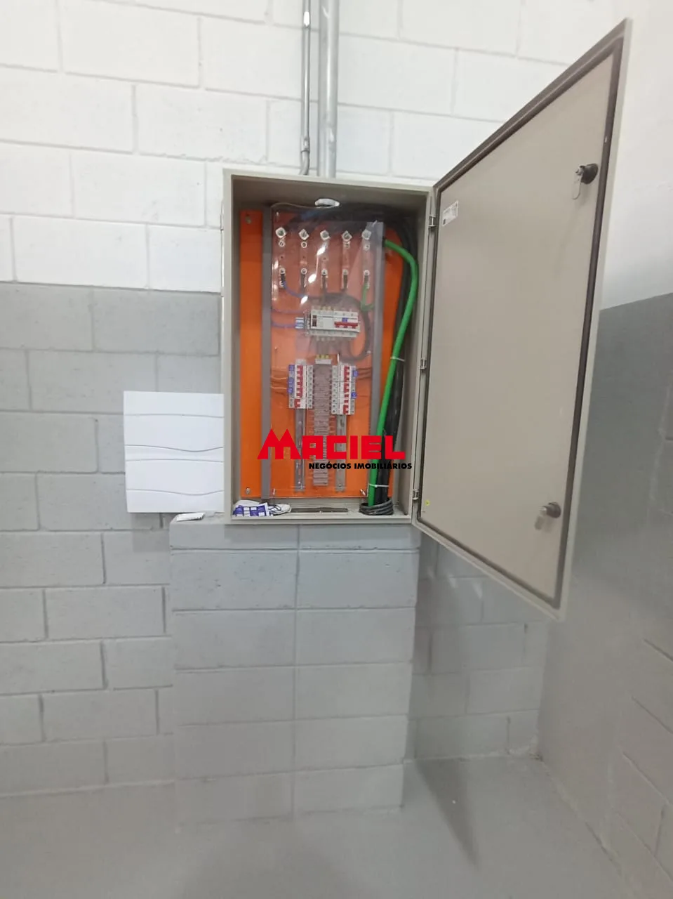 Alugar Comercial / Galp&atilde;o em Jacare&iacute; R$ 15.000,00 - Foto 17