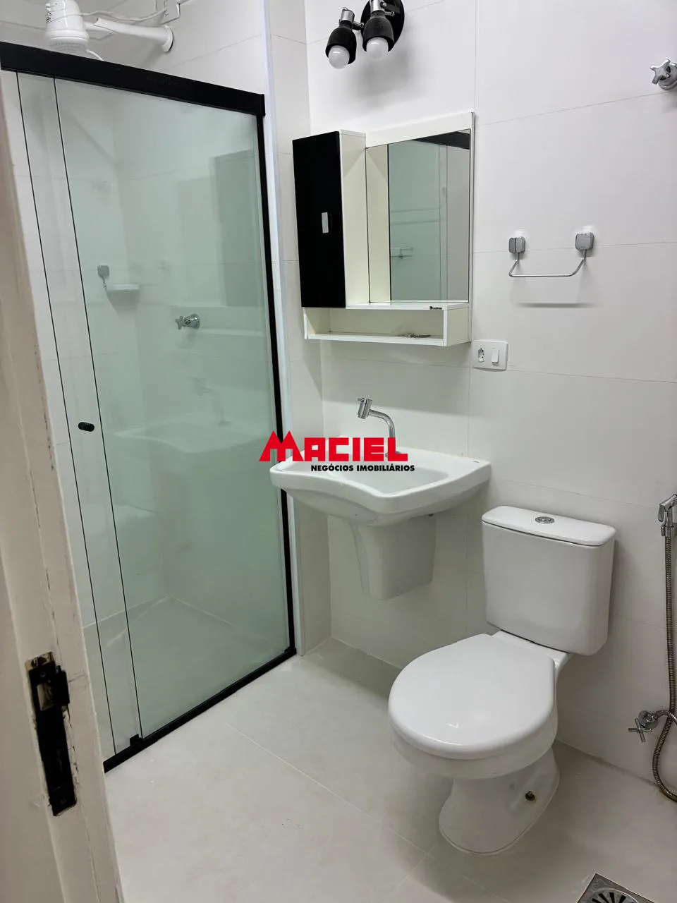 Alugar Apartamento / Padr&atilde;o em Jacare&iacute; R$ 3.500,00 - Foto 8