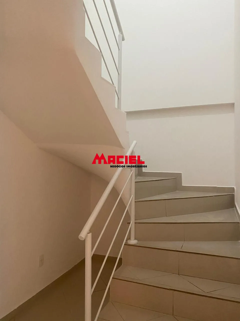 Alugar Apartamento / Cobertura em S&atilde;o Jos&eacute; dos Campos R$ 3.500,00 - Foto 6