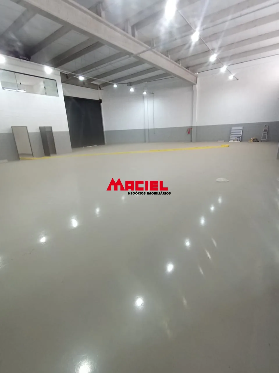 Alugar Comercial / Galp&atilde;o em Jacare&iacute; R$ 15.000,00 - Foto 6
