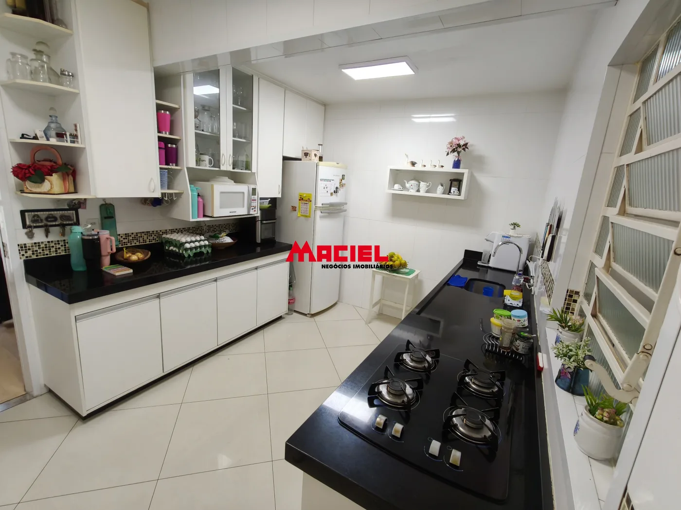 Comprar Casa / Padr&atilde;o em S&atilde;o Jos&eacute; dos Campos R$ 850.000,00 - Foto 5