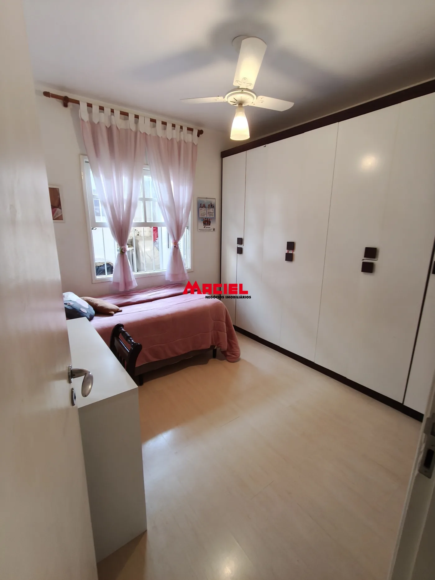 Comprar Casa / Padr&atilde;o em S&atilde;o Jos&eacute; dos Campos R$ 850.000,00 - Foto 8
