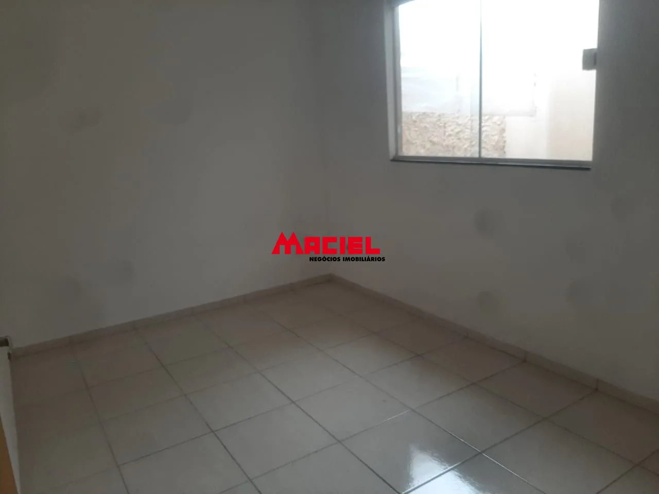 Alugar Casa / Condom&iacute;nio em S&atilde;o Jos&eacute; dos Campos R$ 1.800,00 - Foto 9