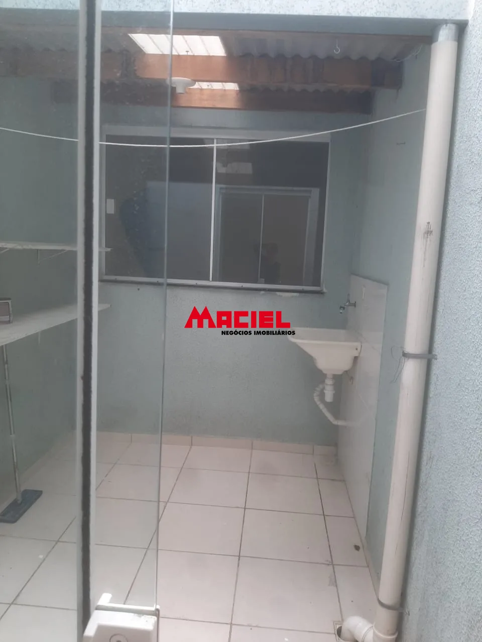 Alugar Casa / Condom&iacute;nio em S&atilde;o Jos&eacute; dos Campos R$ 1.800,00 - Foto 12