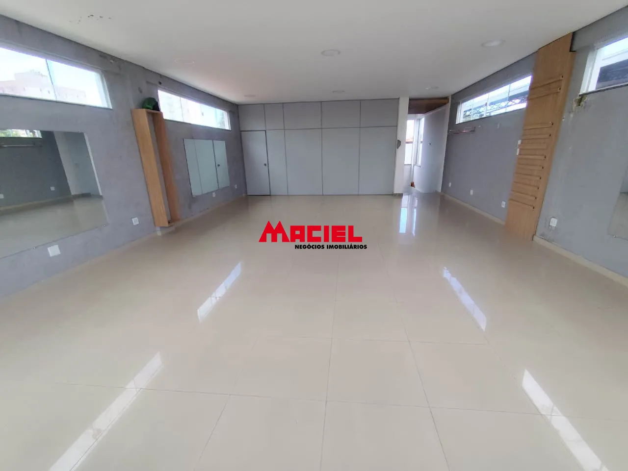 Alugar Comercial / Ponto Comercial em S&atilde;o Jos&eacute; dos Campos R$ 9.000,00 - Foto 5