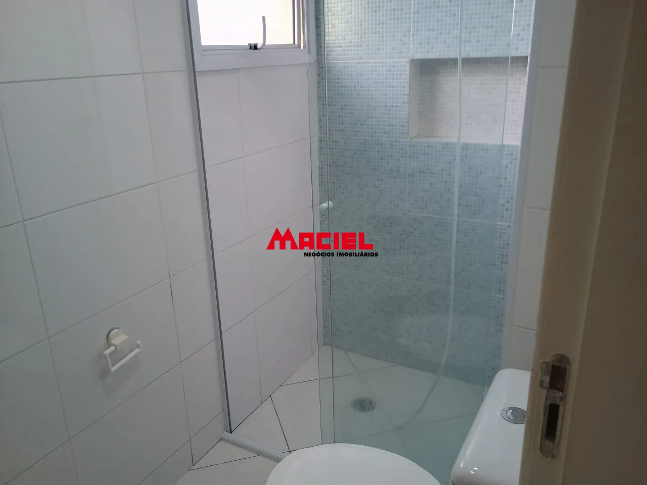 Alugar Apartamento / Padr&atilde;o em S&atilde;o Jos&eacute; dos Campos R$ 1.800,00 - Foto 12