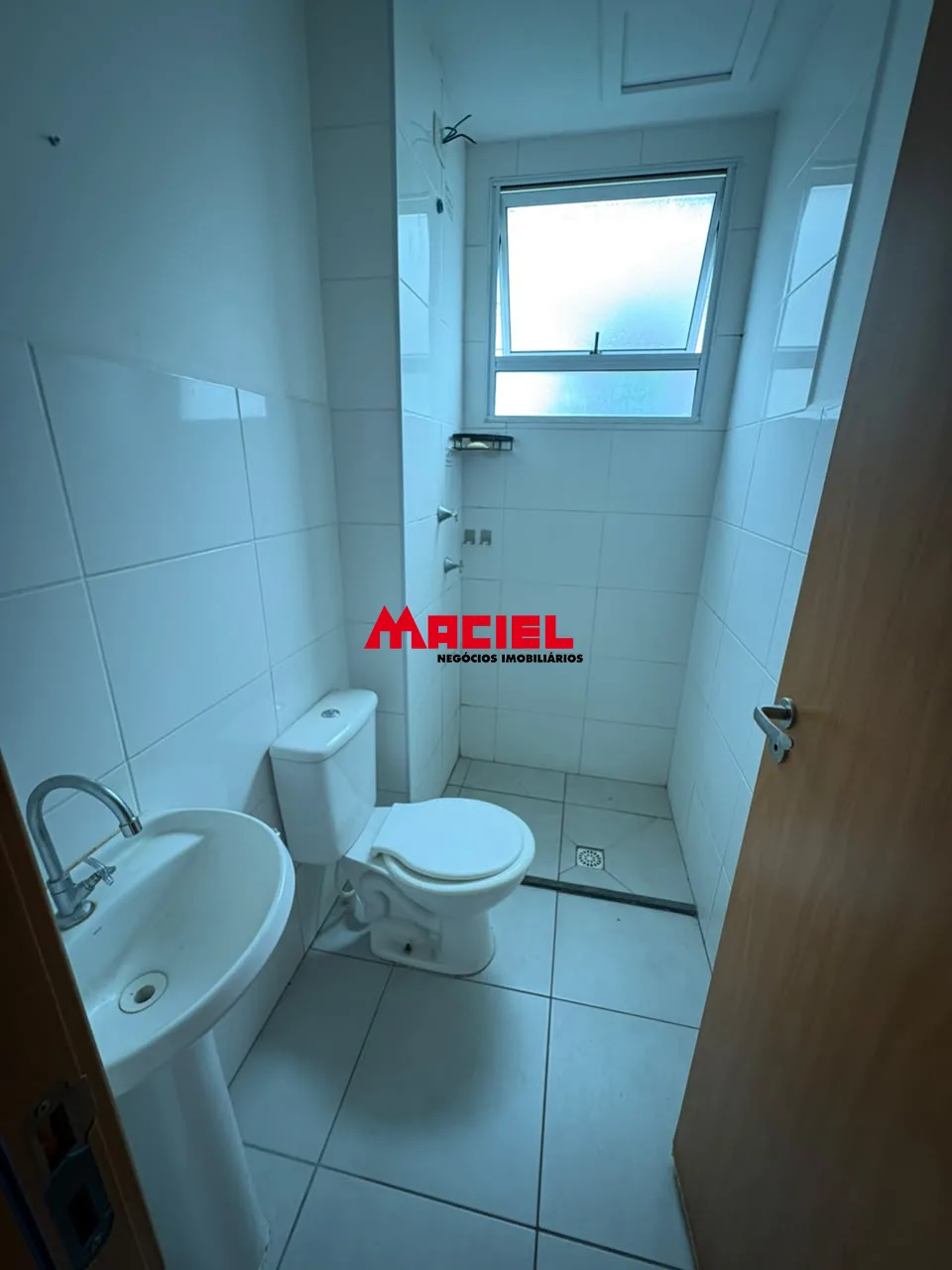 Alugar Apartamento / Padr&atilde;o em S&atilde;o Jos&eacute; dos Campos R$ 1.500,00 - Foto 1