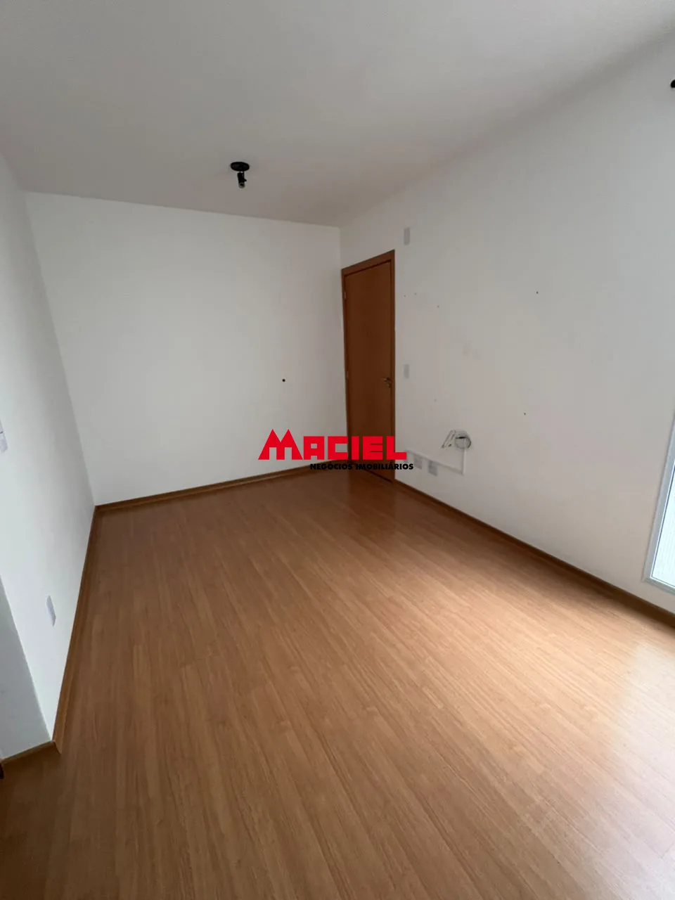 Alugar Apartamento / Padr&atilde;o em S&atilde;o Jos&eacute; dos Campos R$ 1.500,00 - Foto 5