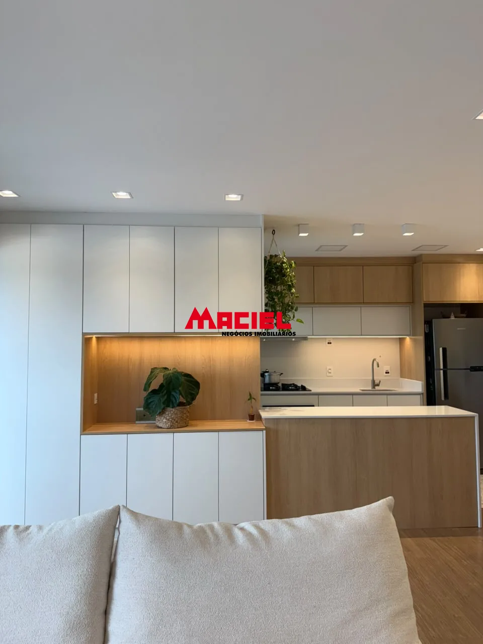 Alugar Apartamento / Mobiliado em S&atilde;o Jos&eacute; dos Campos R$ 5.490,00 - Foto 3