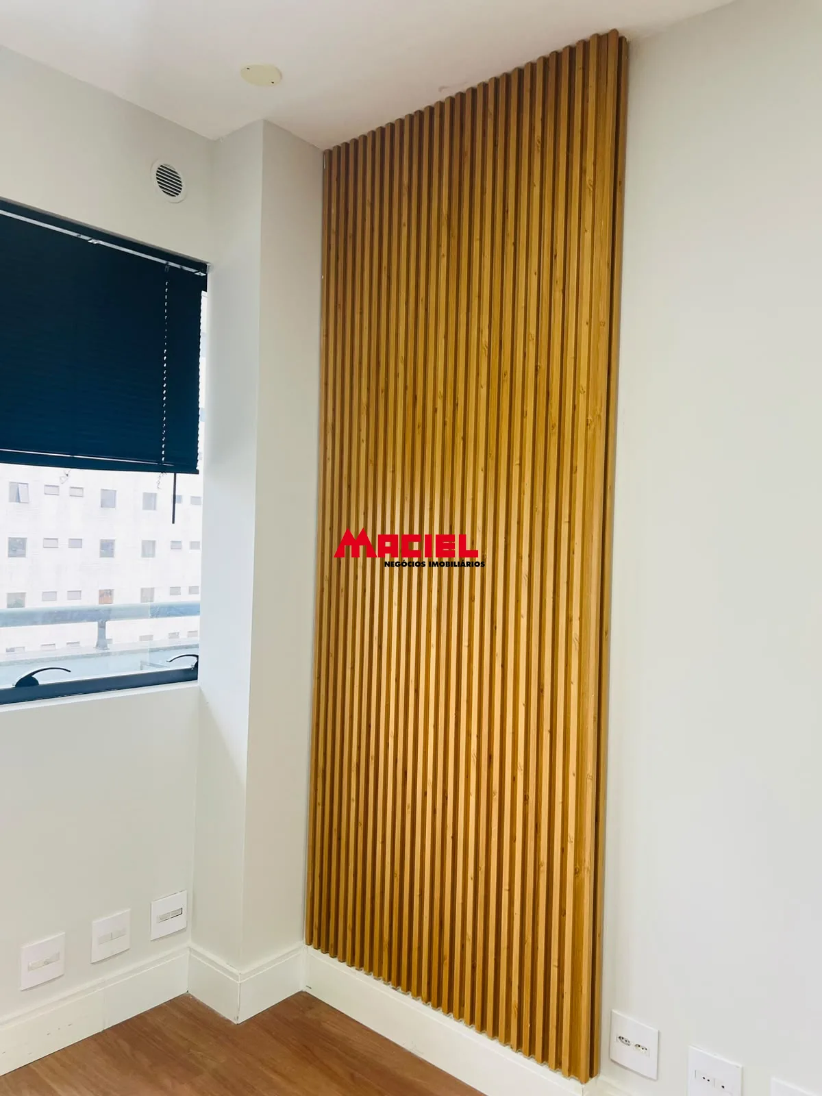 Alugar Comercial / Sala em Edif&iacute;cioCondom&iacute;nio em S&atilde;o Jos&eacute; dos Campos R$ 1.600,00 - Foto 3